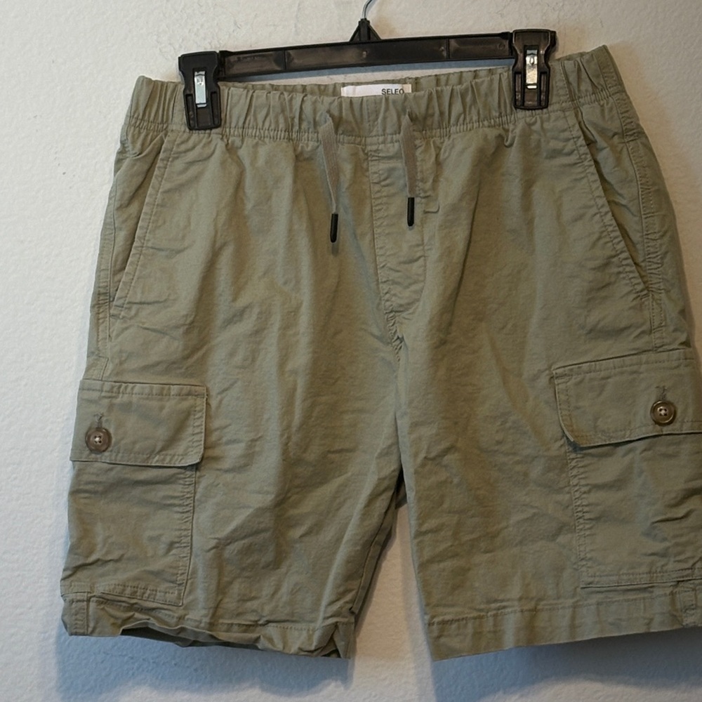 Men's Tan Cargo Shorts